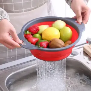 Collapsible Silicone Colander & Strainer – Quick Drain, Durable, Unbreakable Kitchen Basket for Fruits, Vegetables & Pasta in Pakistan